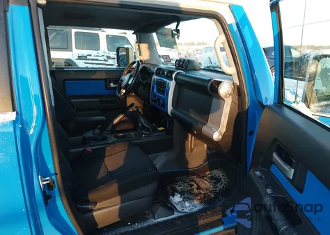 2007 Toyota Fj Cruiser z USA, uszkodzony, nr VIN JTEBU11F370026734